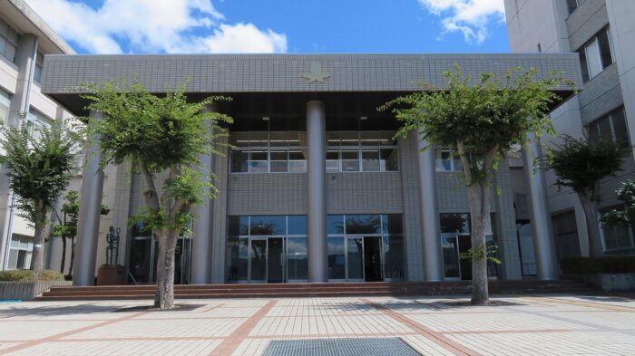 諏訪清陵高等学校・中学校校舎